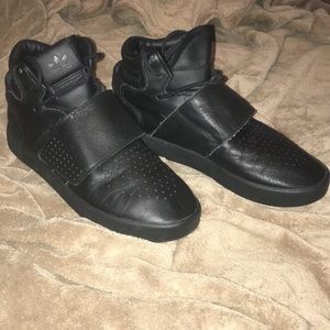 Men’s Black Adidas Sneakers